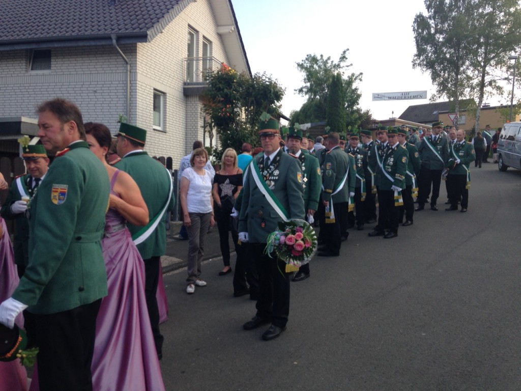 Ausmarsch nach Kirchborchen Schützenbruderschaft Wewer